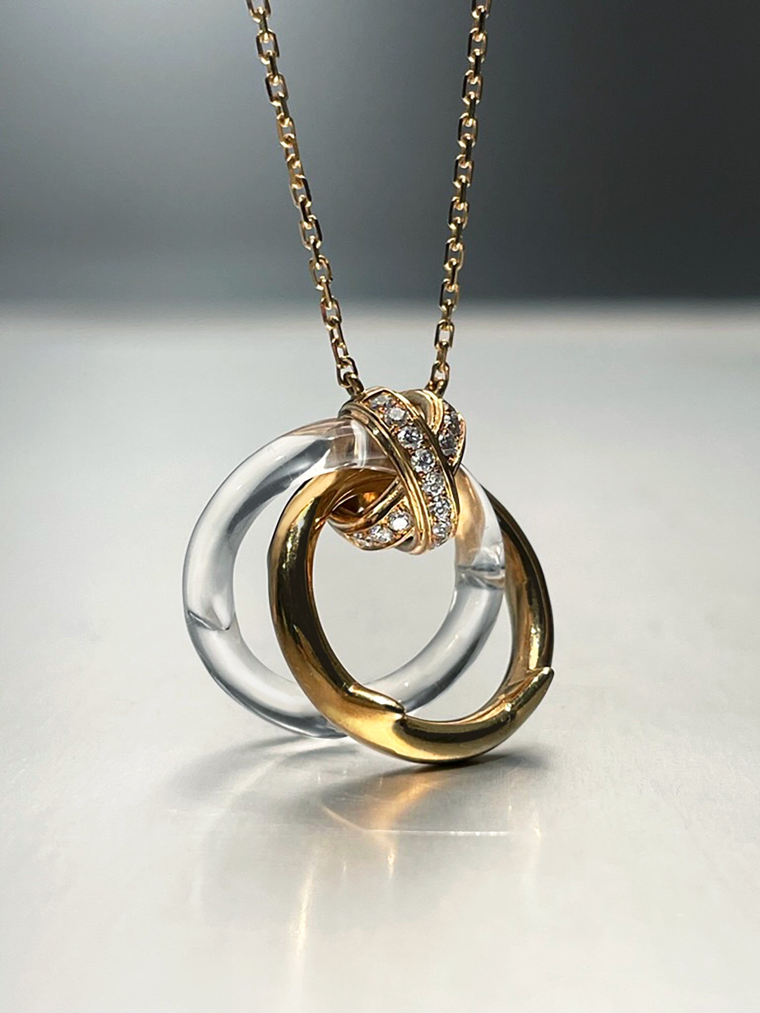 Ring of Thorns Cold Embrace Pendant
