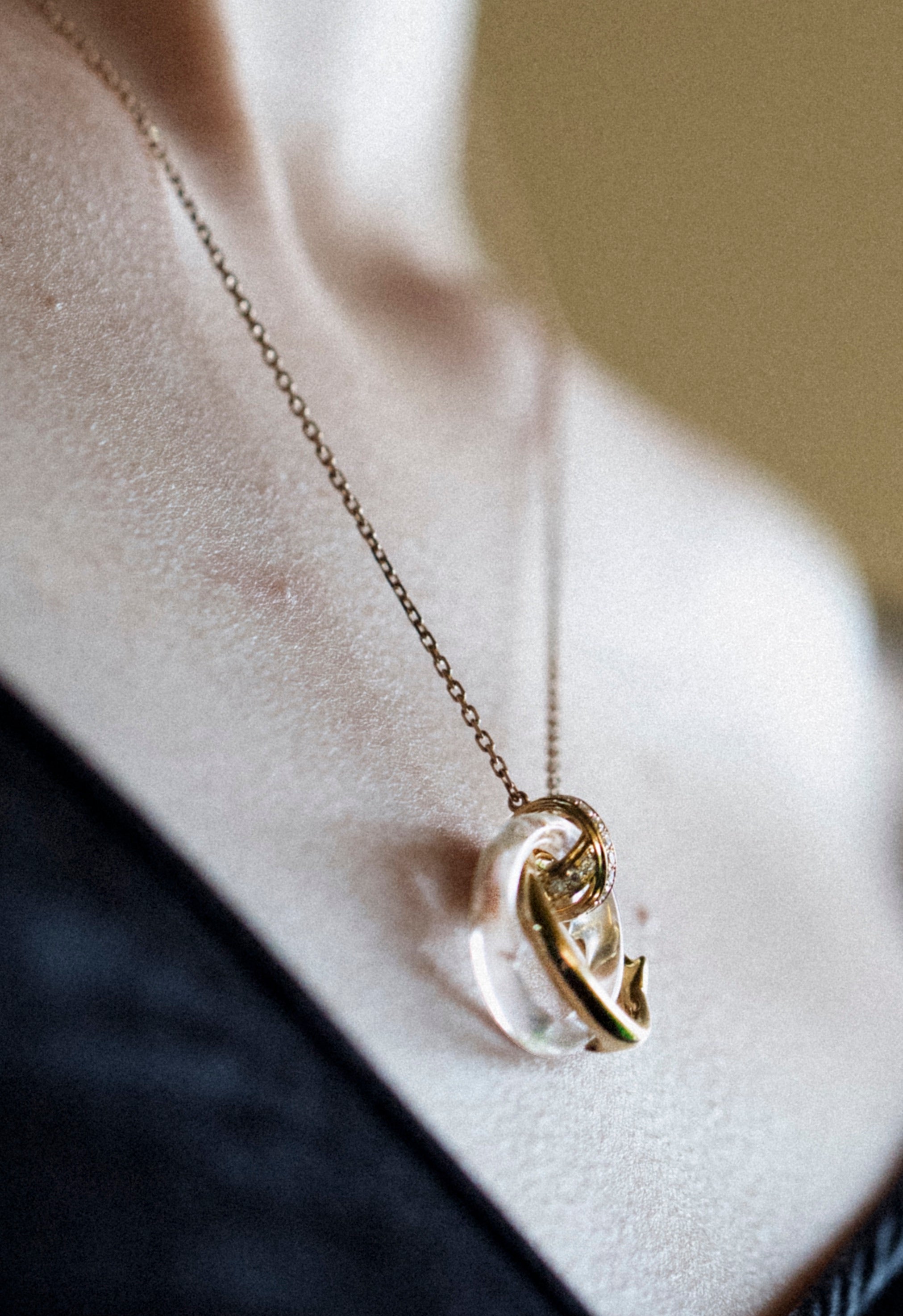 Ring of Thorns Cold Embrace Pendant