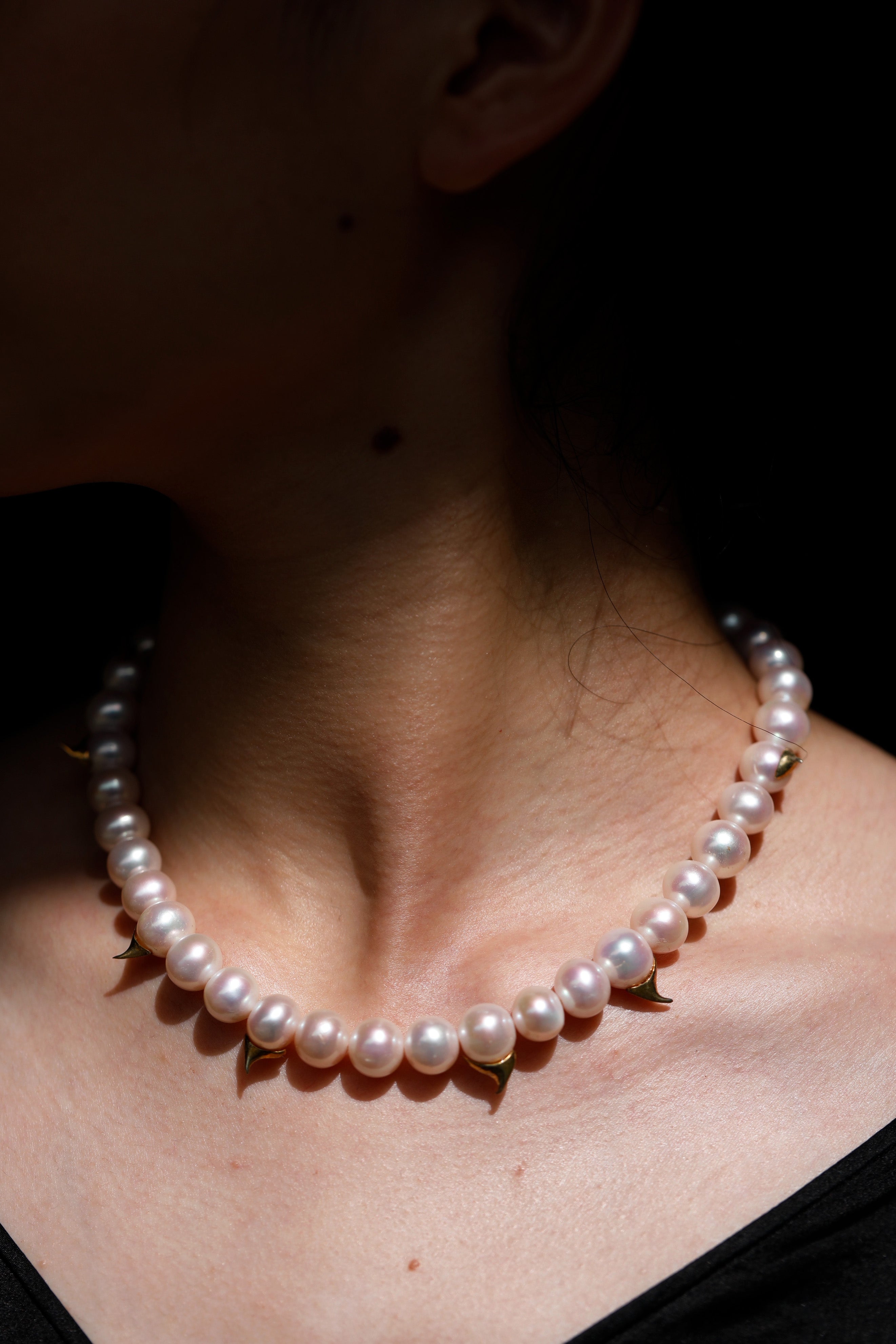 Embrace Me! Pearl Necklace