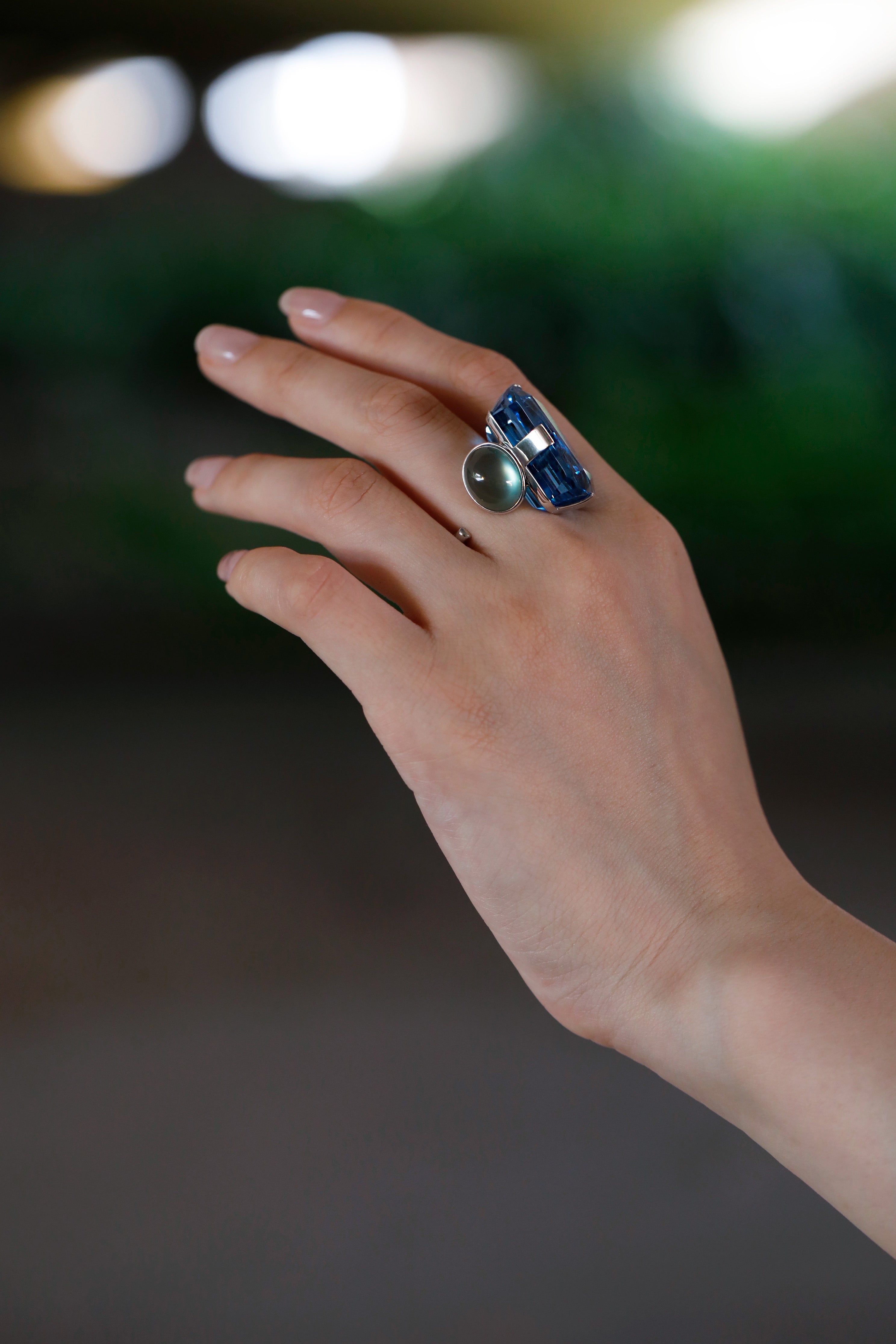 Dreamscape I 托帕石和橄榄石个性戒指