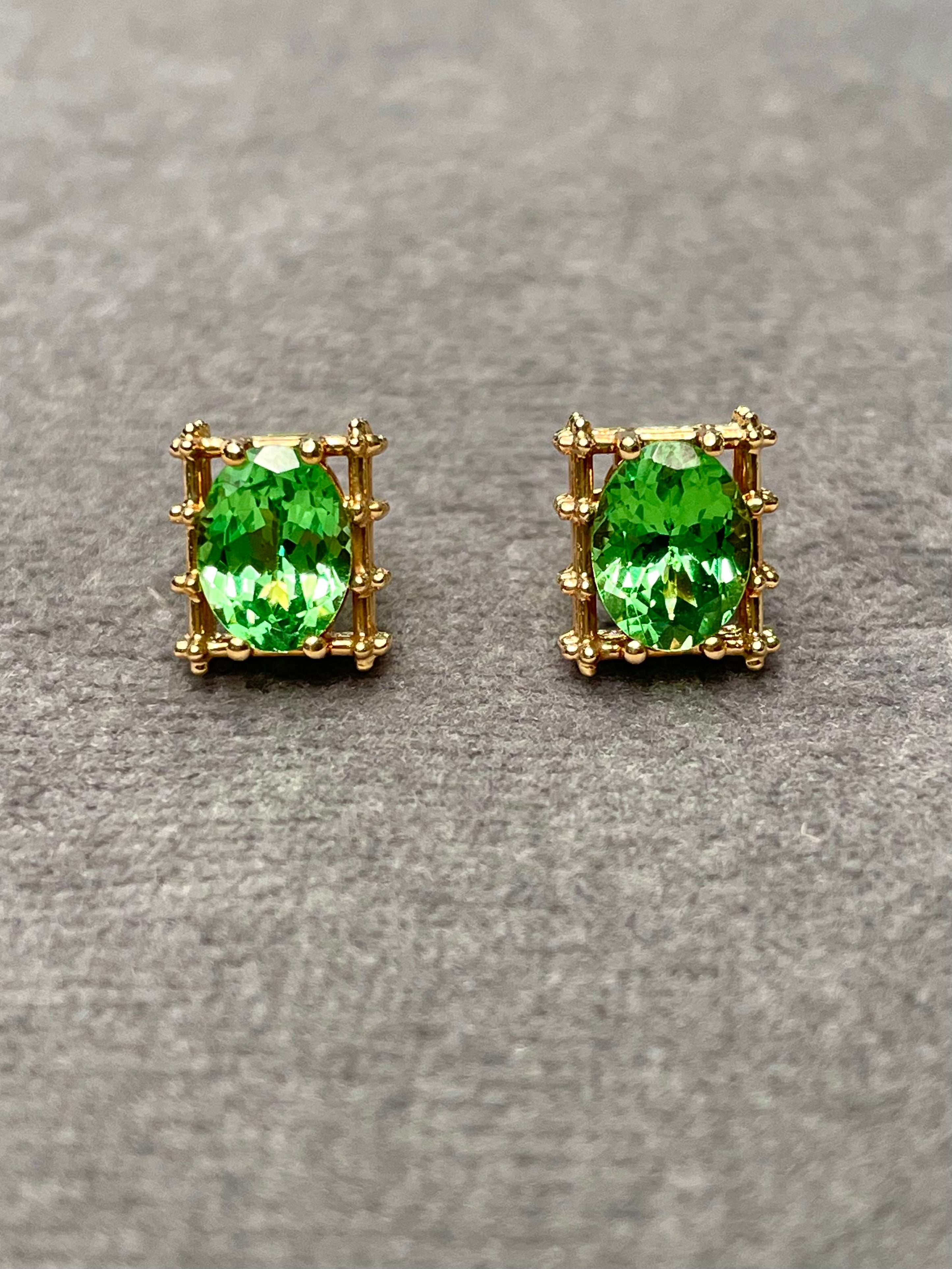 Unfinished I Scaffolded Tsavorite Earrings Yellow Gold